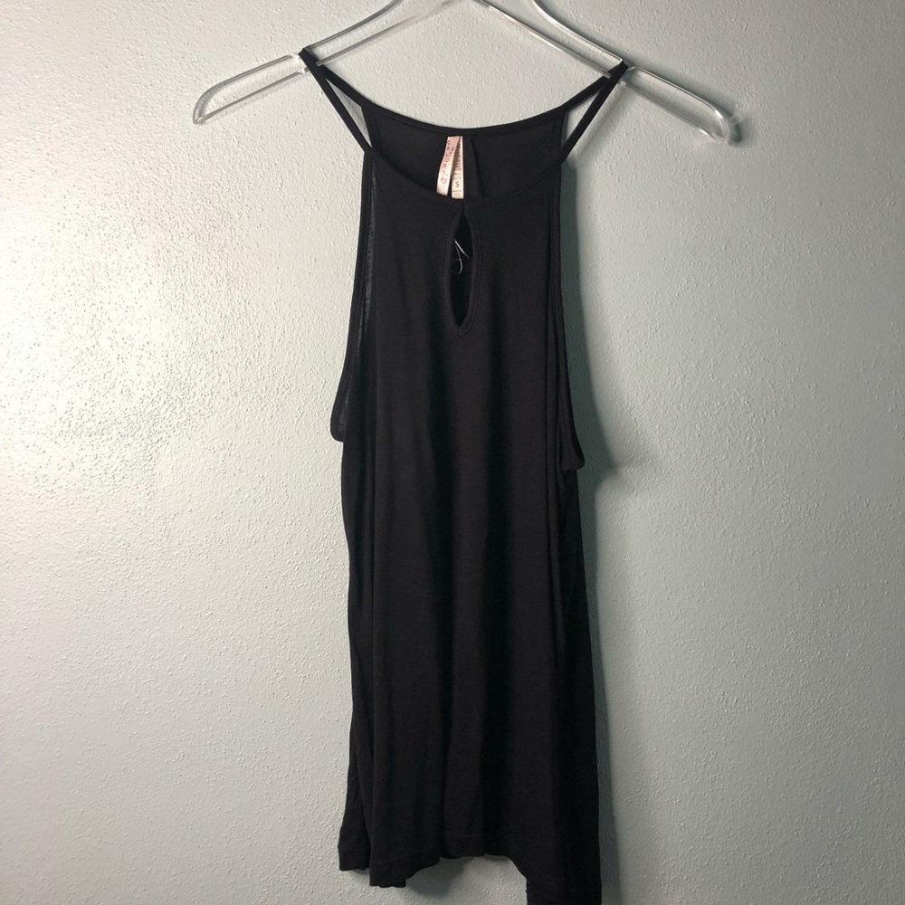 🌸 Boutique | black keyhole tank top